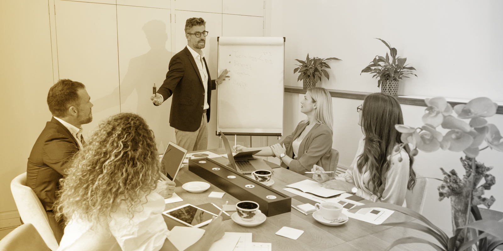 Marketing team has meeting about value proposition design